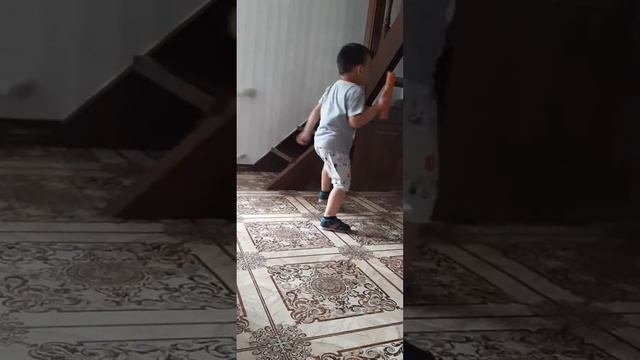 Боулинг, выиграл внук !