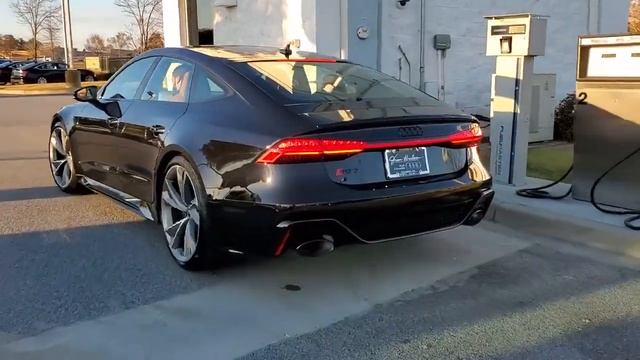 Audi RS7 - Cold Start