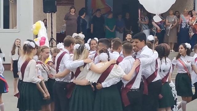 Выпускной 2019 11Б(7)