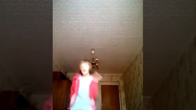 Танцую.   Мега.  Звесда