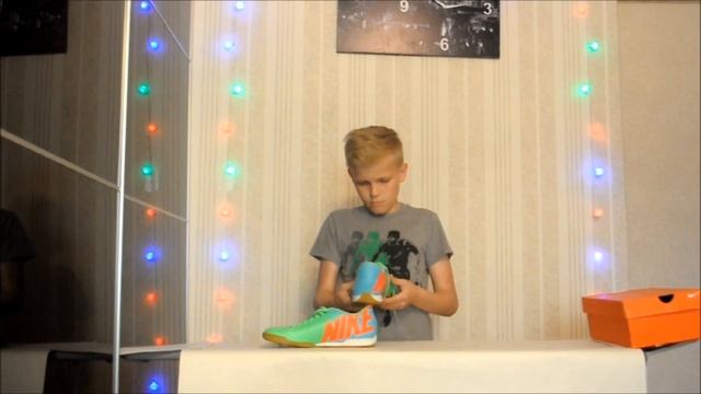 Unboxing NIKE Mercurial M98