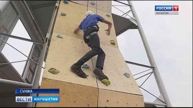 Студенты пожарно-спасательного колледжа Ингушетии совершили восхождение на Эльбрус