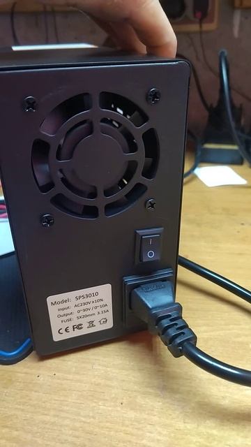 Лабораторный блок питания