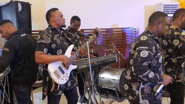 Valentine Groove 🎧