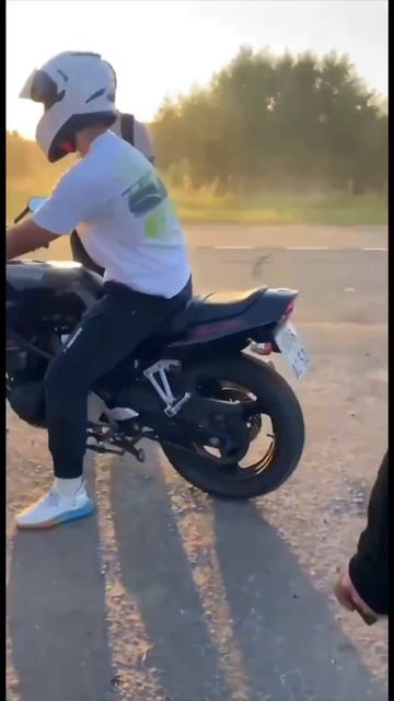 Дурак ей богу 😂 #moto #motorbike #shorts