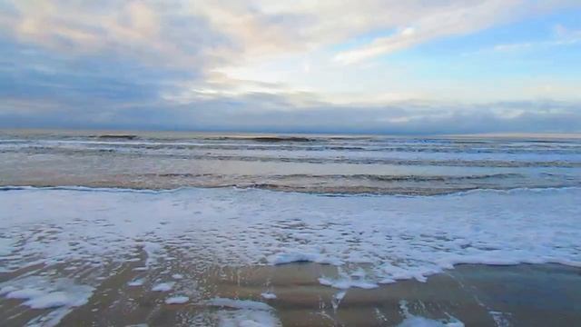 Залив Терпения. 26 апреля 2025 г
О, море, море,
Преданным скалам
Ты ненадолго
Подаришь прибой...