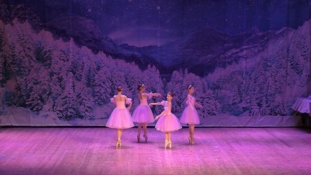 13 Танцевальный калейдоскоп: П.Чайковский 