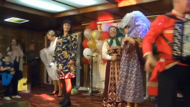 Дуэт ведущих 