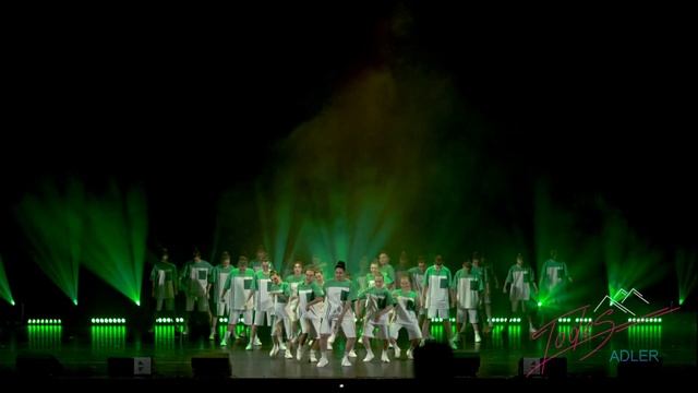 ЧЕРЛИДИНГ 10 группа (подростки) Отчётный концерт студия Аллы Духовой Тодес Адлер лето 2022