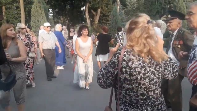 Горькая калина в том саду цвела!!!💃🌹Танцы в парке Горького!!!💃🌹Харьков 2021