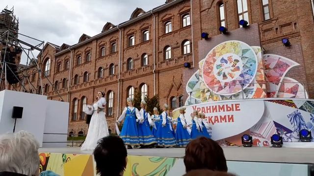 Певица Иванна на фестивале 