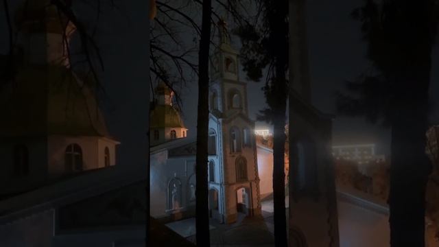 Душанбе. Пение птицы под утро весной. Предположительно чёрный дрозд.