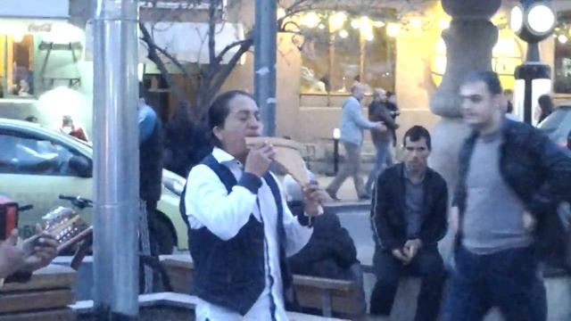 Индейцы из Эквадора в Ереване