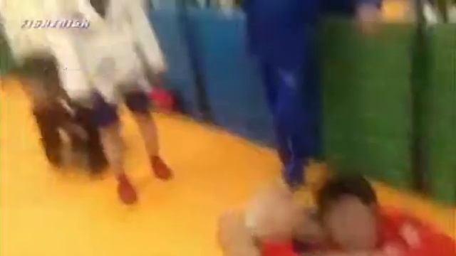 Интересный приём от Волк Хана