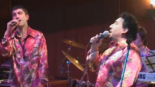 латиноамериканская группа Habana-Moscow. Latino-ethno.