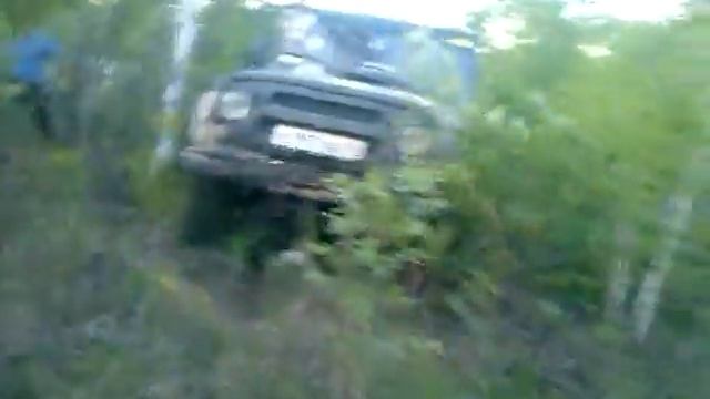шунут 4х4 (пробиваемся сквозь лесные дебри)