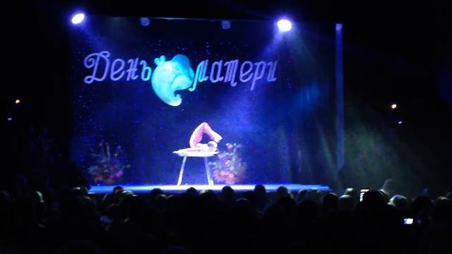 Грильяж, солистка Арина Никиткина