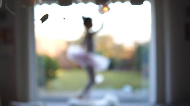 3 Средне общий план силуэт в ТК