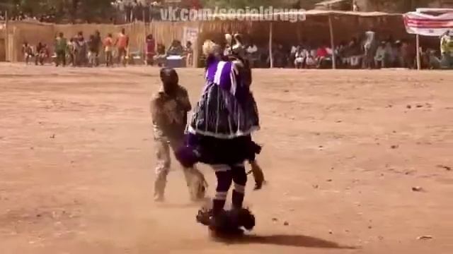 В африке танцуют адыгейские танцы