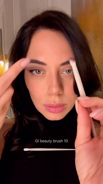 -Всего 5 кистей отделяют вас от идеального макияжа глаз 😍