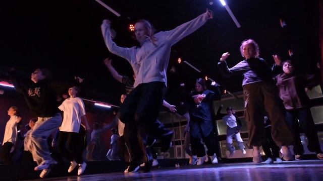 FLOATING // Choreo 13+ // Никита Котомцев