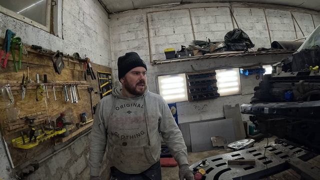 Любимые стапельные работы и сильно ударенный француз! | Peugeot Partner B9 Часть 1