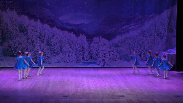 07 Танцевальный калейдоскоп: Л.Делиб Детский танец из балета 