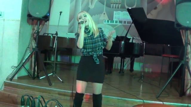 Tata Swan - Любов останньою ніколи не буває