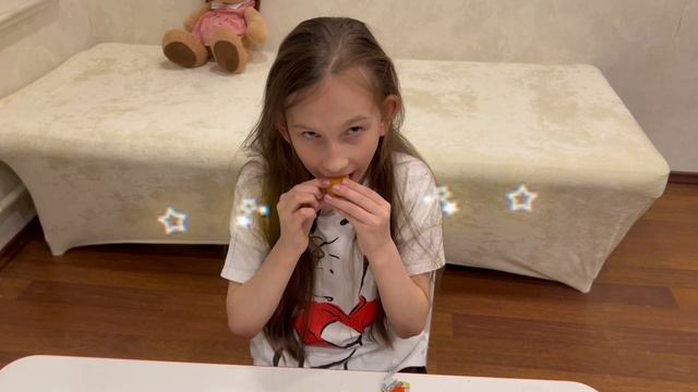 Kinder Сюрприз 🫢🐣🥰 распаковка киндера ! Давай узнаем, что внутри? Какие милые игрушки 🧸 🐥