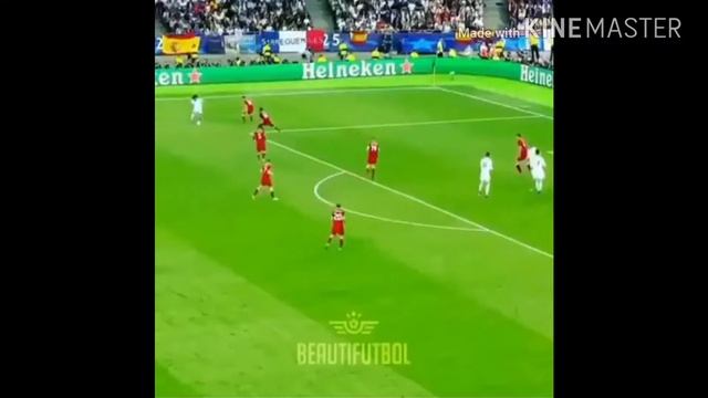 Роналду vs бейл,кто круче?