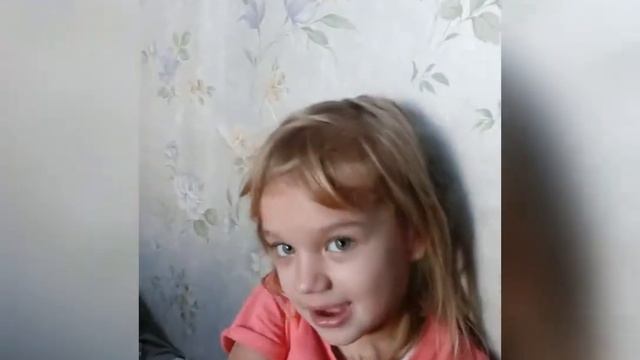 Девочка очень смешно говорит ребро.😂😂😂