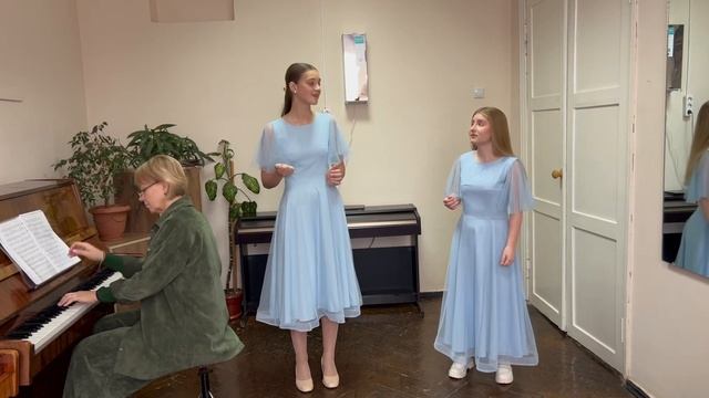 Вокальный дуэт Буслова Жанна и Потёмкина Екатерина