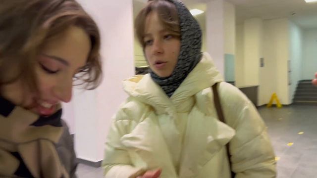 универ, гуляю, кушаю с Friends