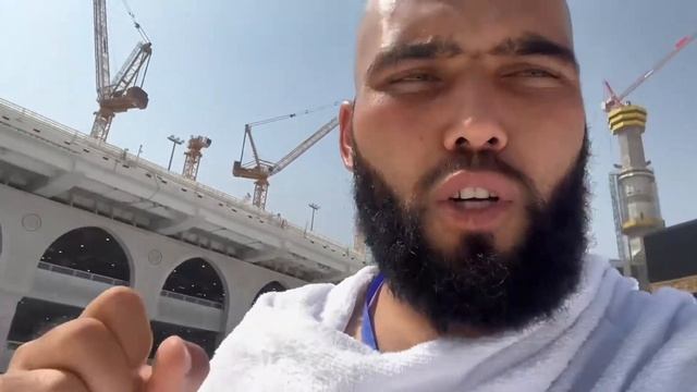 Умра бошимиздан ажойиб Дуво ва малумот йакинларизга улашинг