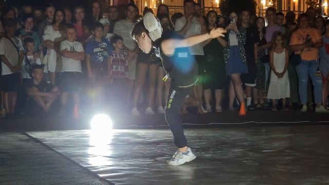 Выступление брейк дансеров на набережной Анапы! Breake Dance Russia