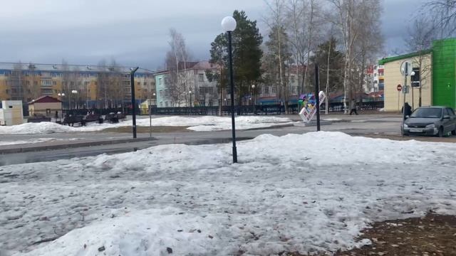 Пешком по СЕВЕРУ! В пасмурную погоду немного грустный городок...