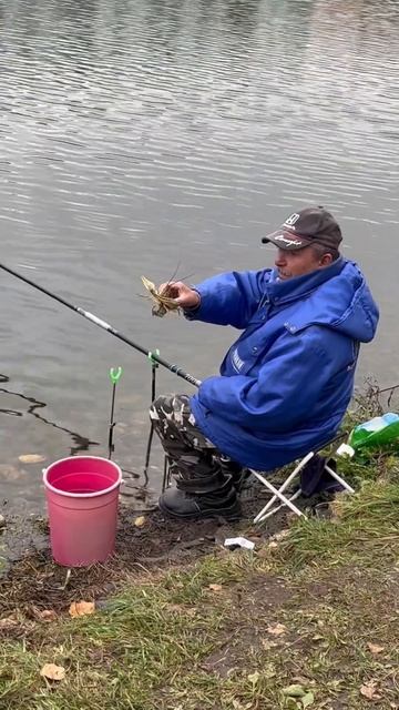 Рыбаки поймали Рака на Ангарских прудах!