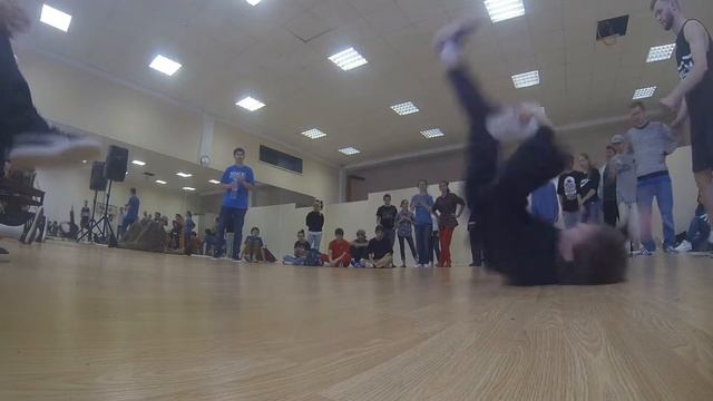 D81ecc0566a271fc94f42a3136861565