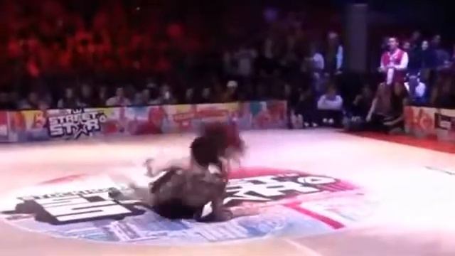 ХОХОТАЛА ДО СЛЁЗ.