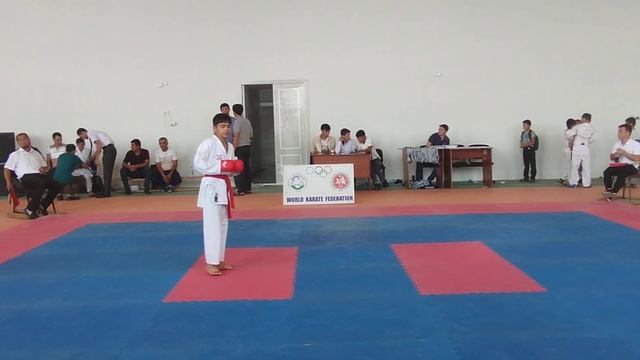 Он сломал ребро одним ударом