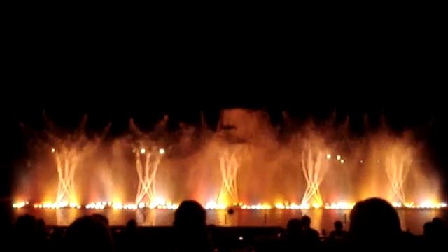 танцующий фонтан