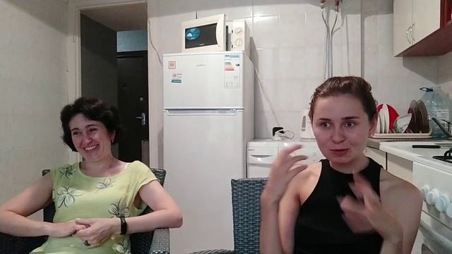 Інтерв'ю з мамою: як бути мамою чотирьох дітей, роль дружини священика та багато іншого