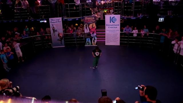 Глеб Алексеев 5 лет . Хип хоп. Соло.