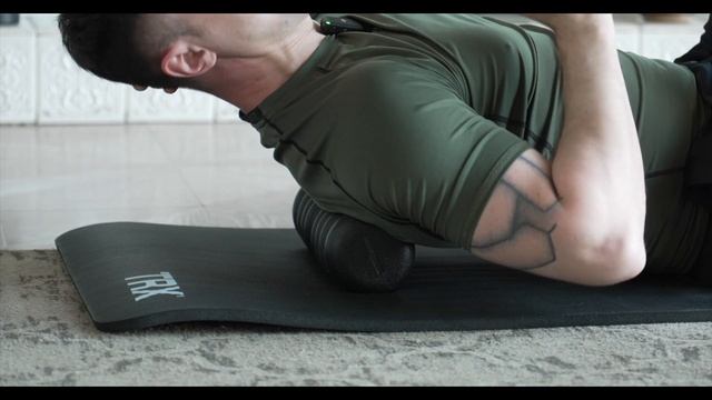 Массаж спины массажным роликом BODYROLLS || Инструкция