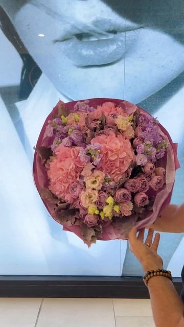 Авторский букет «Розовый пудинг» #flowerstory #florist #букеты #