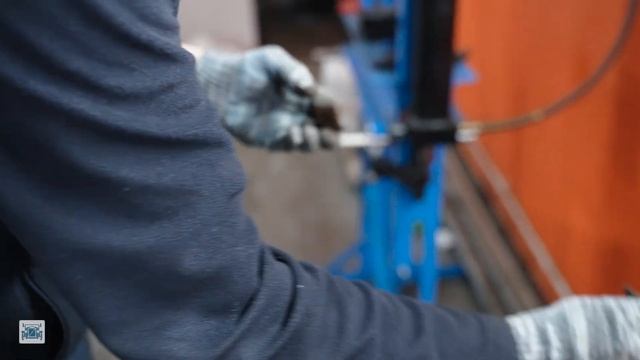 Подвеска долбит так как буд-то колесо отвалится