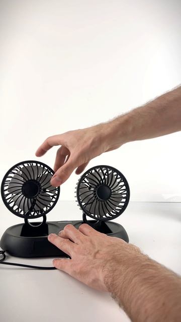 ВЕНТИЛЯТОР автомобильный пластиковый с двумя головами, с регулировкой положения и высоты -5 V USB F3