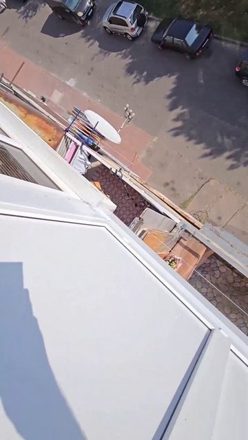 Вікна Rehau на балкон та його засклення