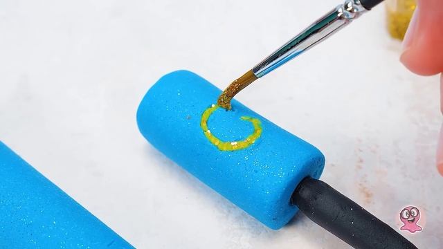 Мастерим блестящий набор косметики для принцессы 💄 ПРОСТЫЕ ПОДЕЛКИ ИЗ ПЛАСТИЛИНА 👑