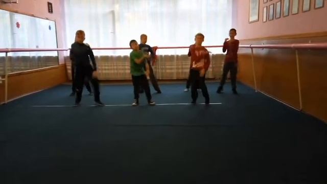 Хіп-хоп студія ПоZитив - Базові елементи хіп-хопу філія Зорецвіт гр№1